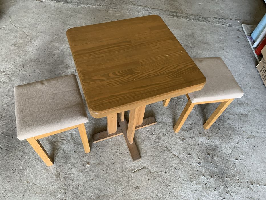 Столи деревʼяні для кавʼярні