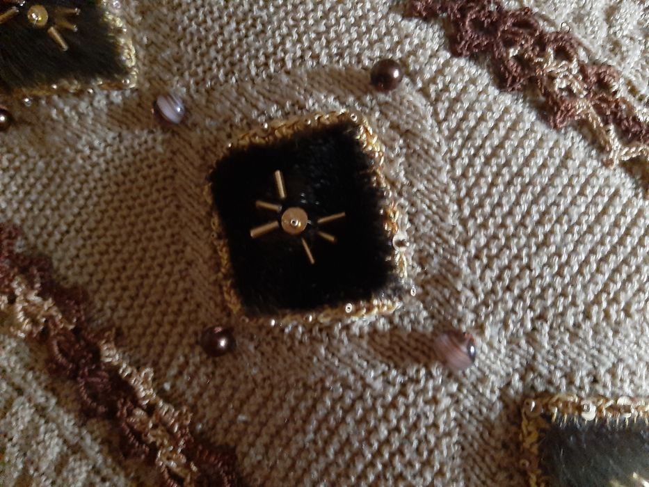 Приму в дар все для рукоделия