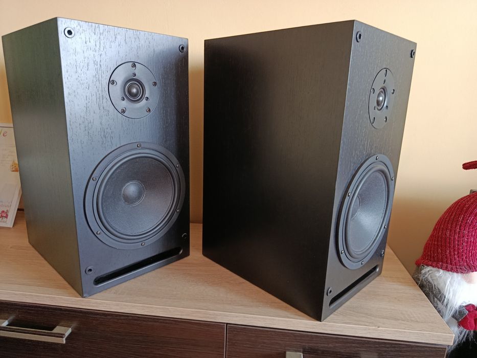 Rezerwacja do pon.BMN F2 znakomite duże monitory