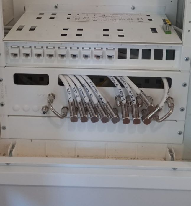 Detecção e reparação de avarias em sistemas elétricos e eletrônicos