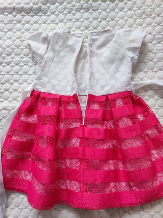 Elegancka sukienka dla dziewczynki 80