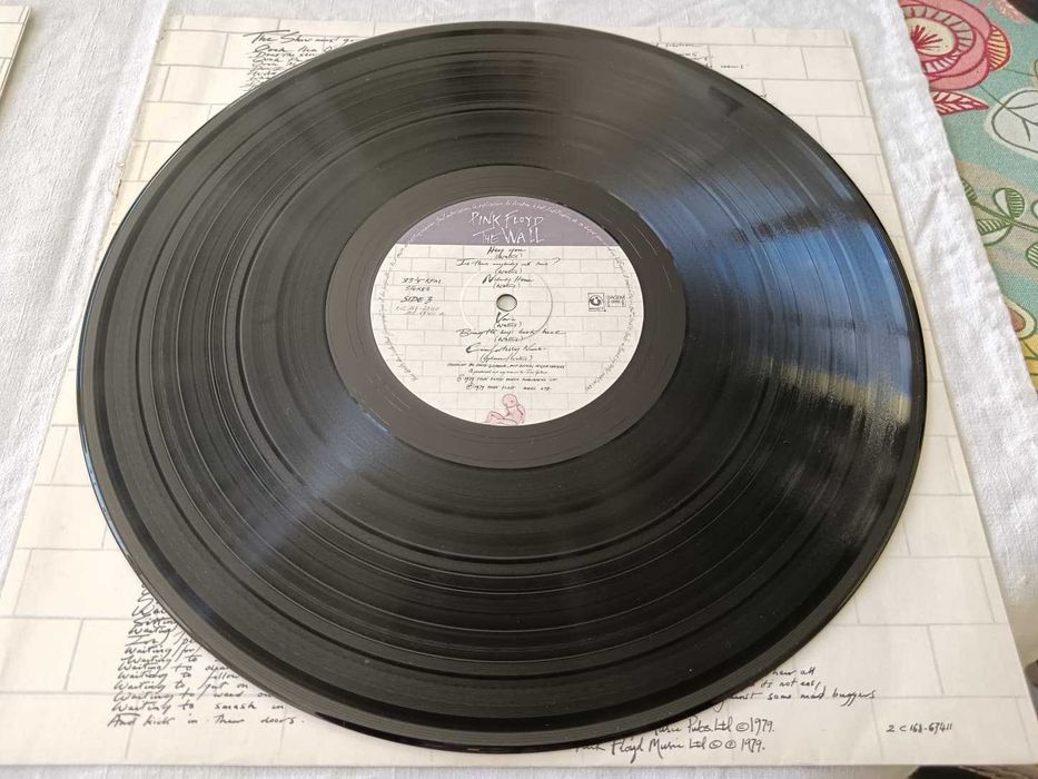 Pink Floyd – The Wall (LP  Edição Original 1979  Rock Progressivo / Art Rock  Boa Condição  Edição Francesa)