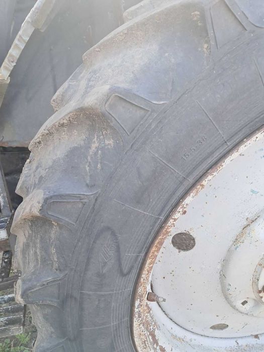 МТЗ-80 З фронтальним навантажувачем КУН