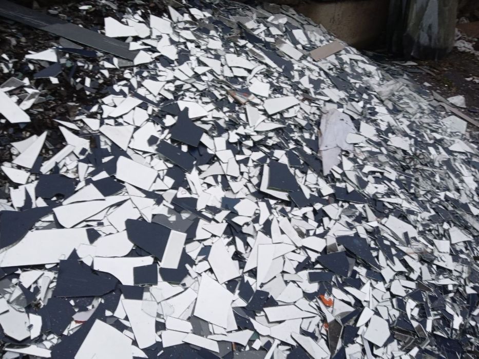 Покупка стекло отходов (тара, оконные рамы, стеклопакеты) + пластик