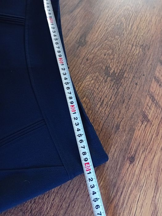 Elegancka granatowa spódnica, 40, ideał