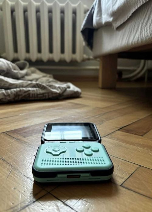 Портативна ігрова консоль з 500 іграми для ностальгії