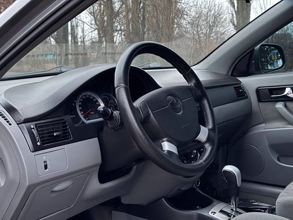 Продам  Daewoo Gentra 2014 год Автомат