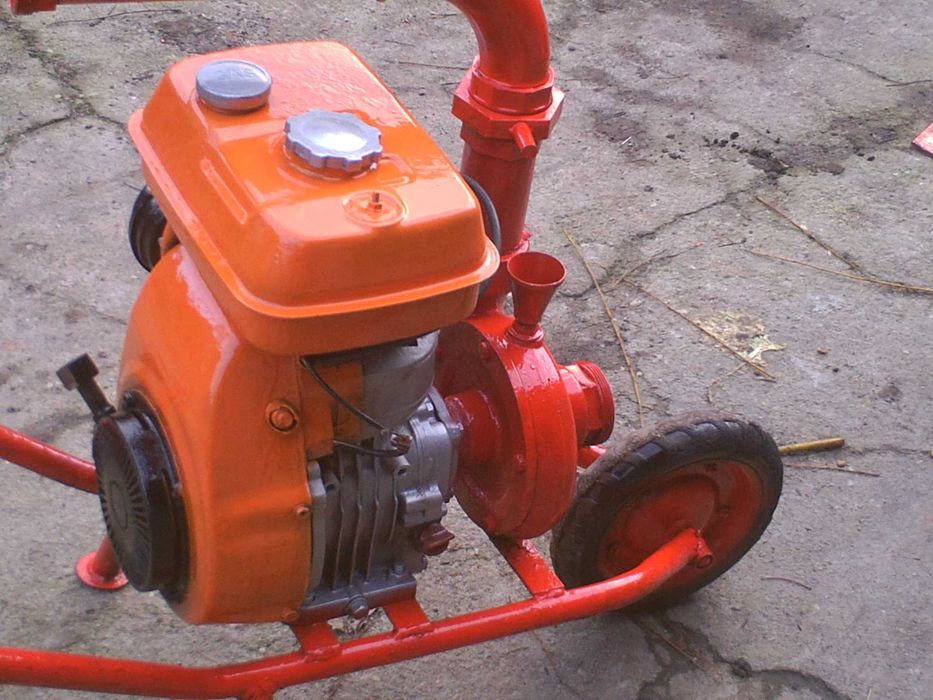 motor kubota 200 a trabalhar como novo