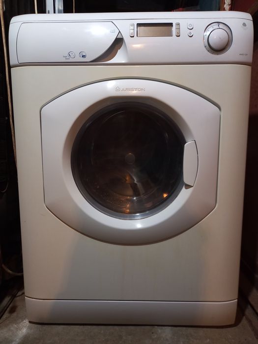 Пральна машина "Ariston 129"