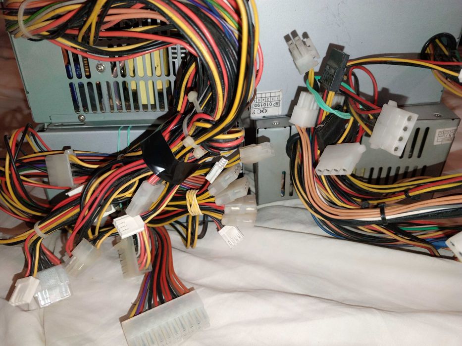 Блок питания для ПК ATX-блок