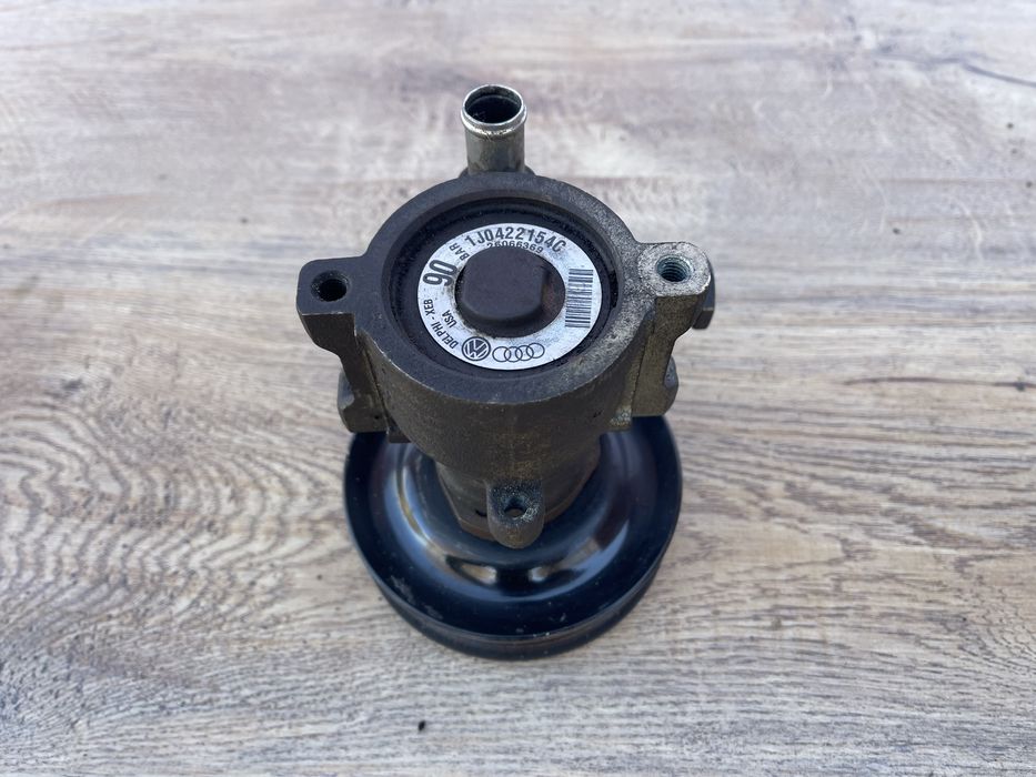 Носос гідропідсилювача ГУР VW Golf 4 / VW Bora /Skoda Oktavia /Audi