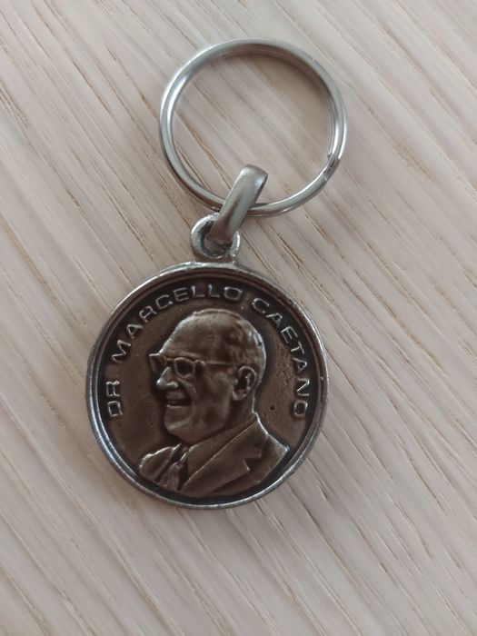 Porta chaves da época do Estado Novo.