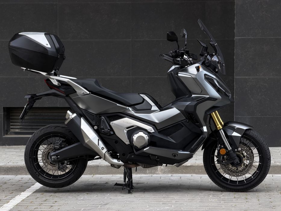 HONDA X-ADV 750 - Como Nova!