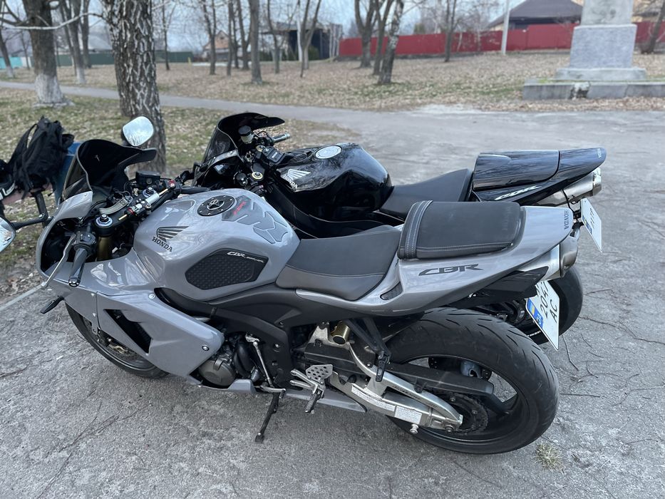 Мотоцикл Honda cbr 600rr
