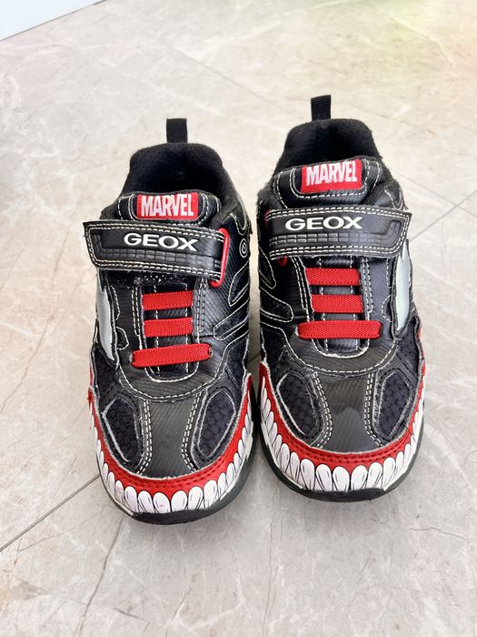 Дитячі кросівки фірми Geox bayonyc