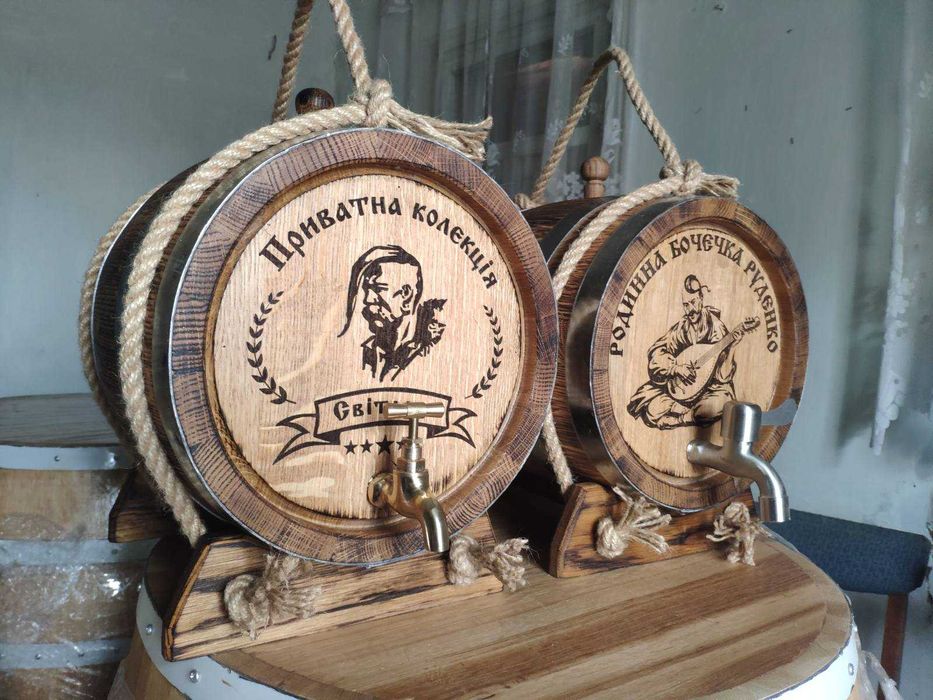 Бочки дубові для напоїв діжка бочка дубова для алкоголю вина коняку