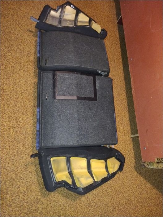 Задні дитячі крісла w 202