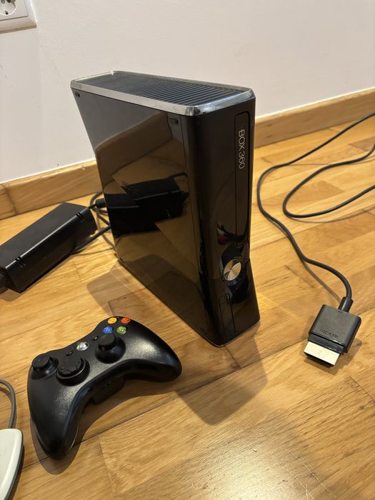 Xbox 360 + comando + controladora