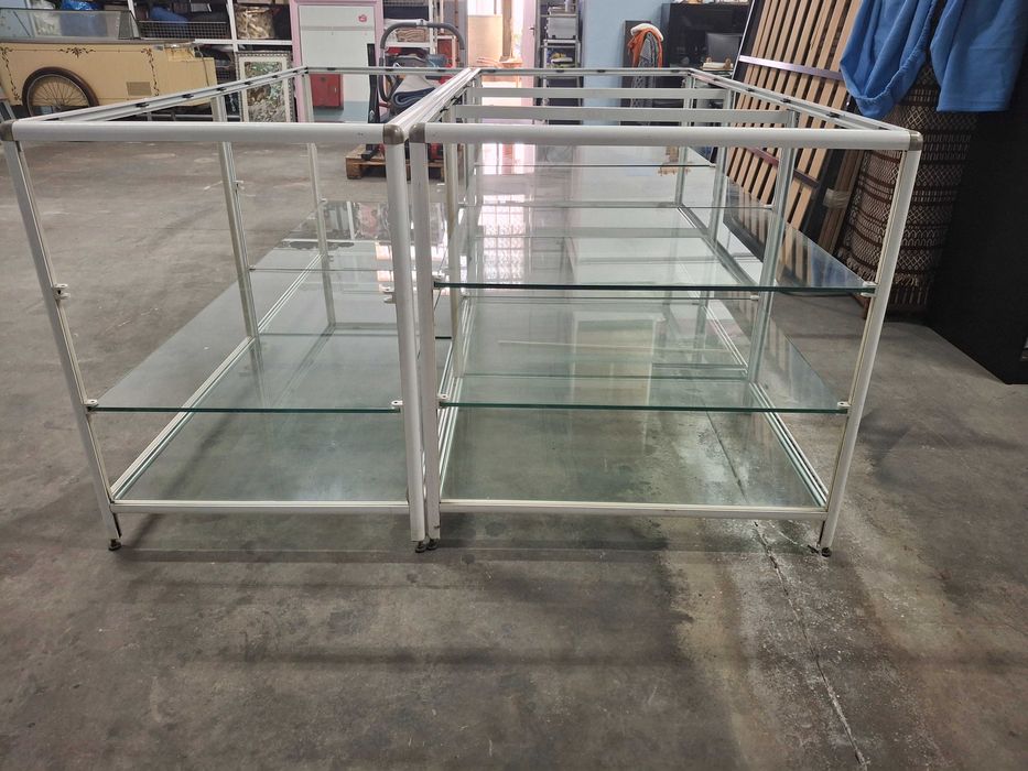 Estruturas expositor lacadas para loja