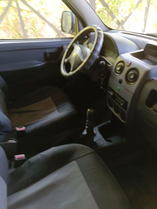 авто Peugot PARTNER