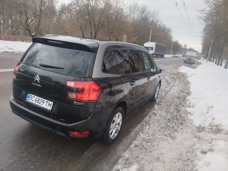 Продам надійний сімейний автомобіль Citroen C4 Grand Picasso 1.6HDI
