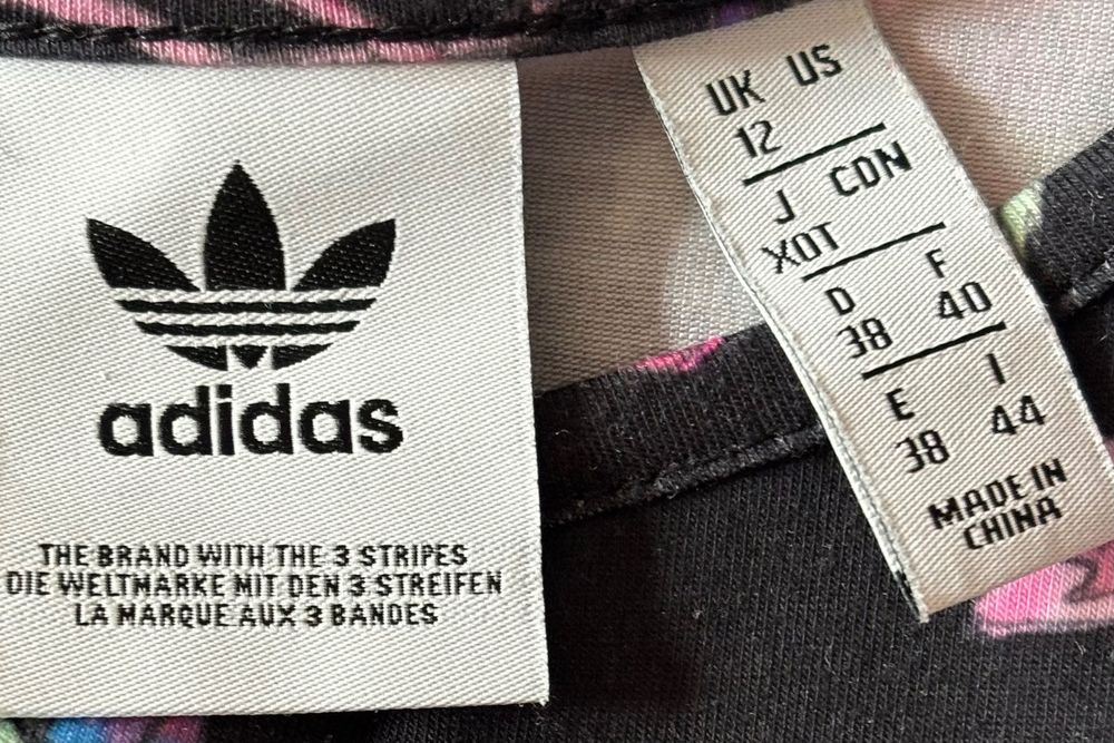 Sukienka marki ADIDAS w kwiaty motyle robaczki ołówkowa 38 40