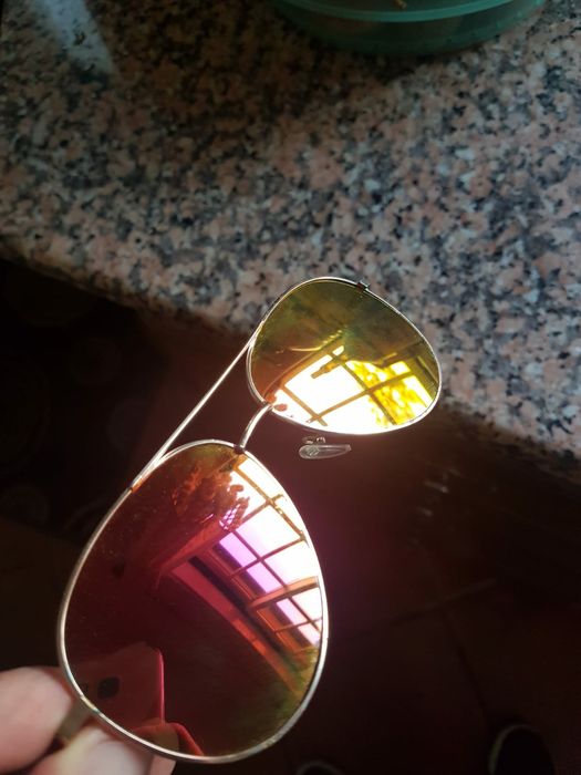 Óculos de sol, tipo Ray Ban