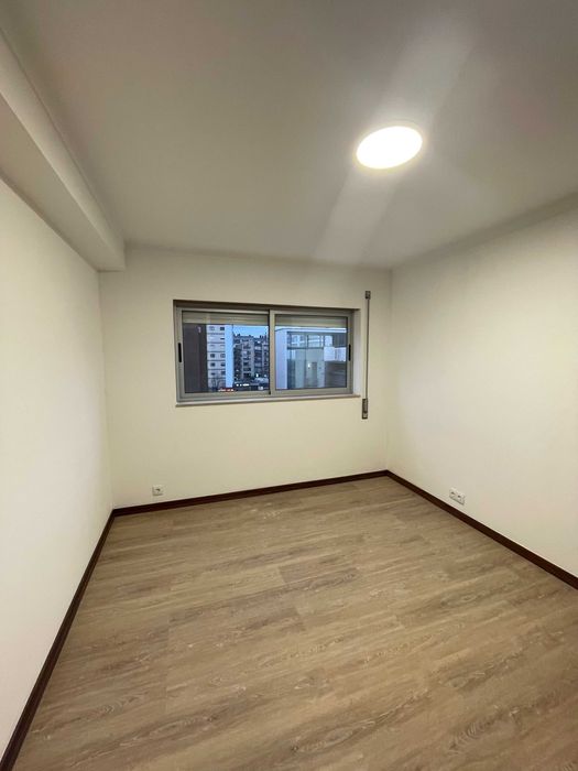 Apartamento T2 totalmente remodelado na Solum, Coimbra