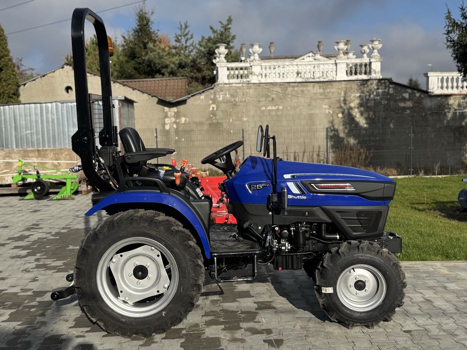 Nowy ciagnik traktor ogrodniczy komunalny FARMTRAC 26 PRO 4WD | Raty |