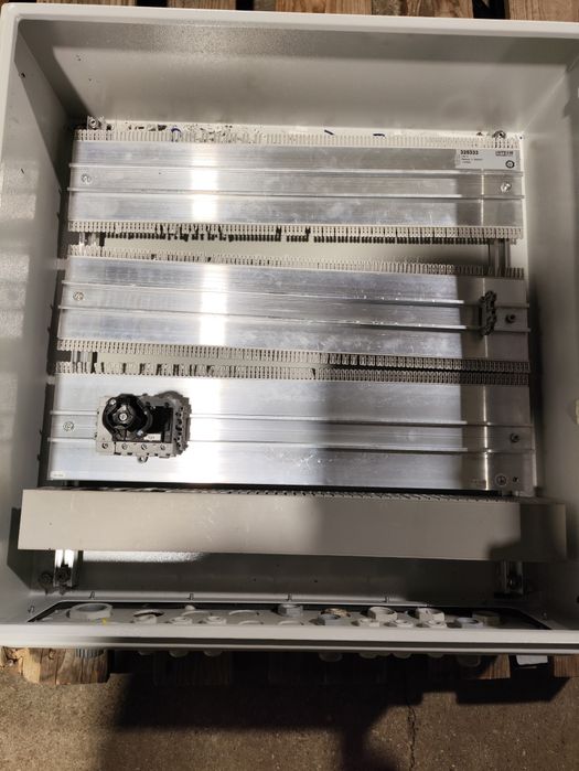 60x50x20 skrzynka metalowa elektryczna rozdzielania