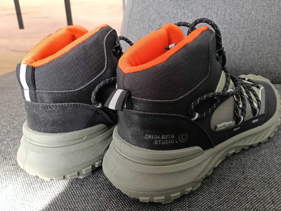 Buty styll Nike ACG Sneakersy za kostkę z elementami  Cropp rozmiar 44 28,5 cm NOWE