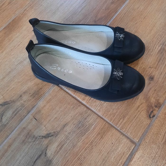 Балетки дитячі туфлі чорні