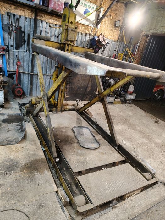 Podnośnik nożycowy samochodowy 2t DDR