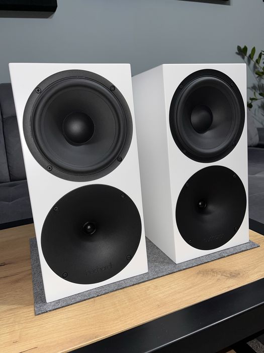 Kolumny Buchardt P300 . Nowe , gwarancja do 2031.