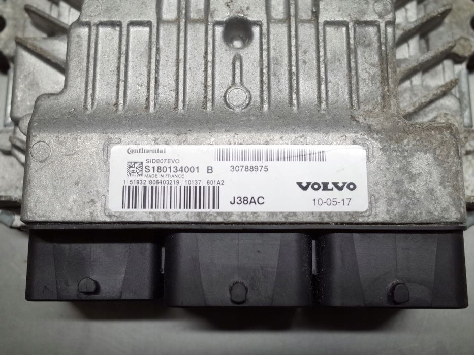 komputer sterownik silnika volvo c30 s180134001 30788975