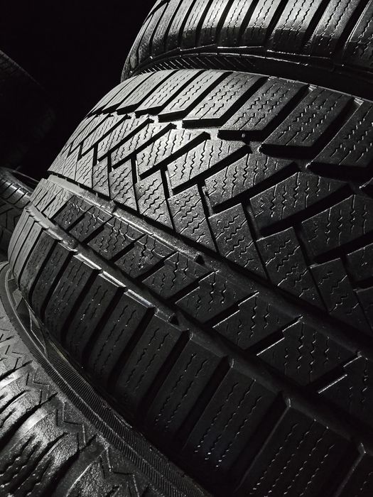 245/45R19 Continental WinterContact TS850P