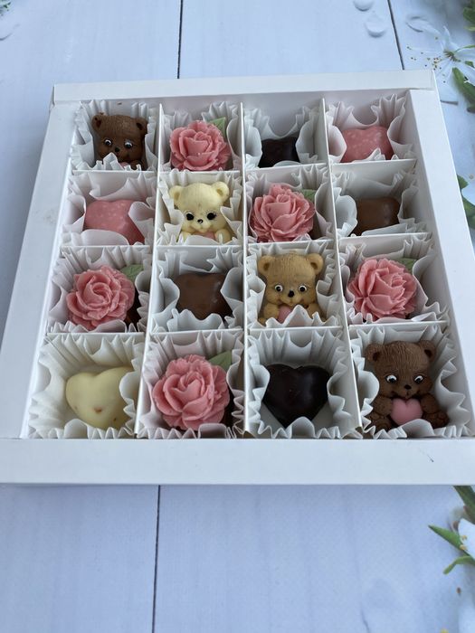 Подарунковий набір цукерок з бельгійського шоколаду