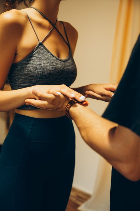 Цвяхостояння з психологічною консультацією, медитацією та чаюванням