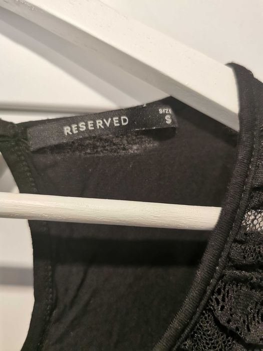 Czarna bluzka koronka r. 36 Reserved krótki rękaw