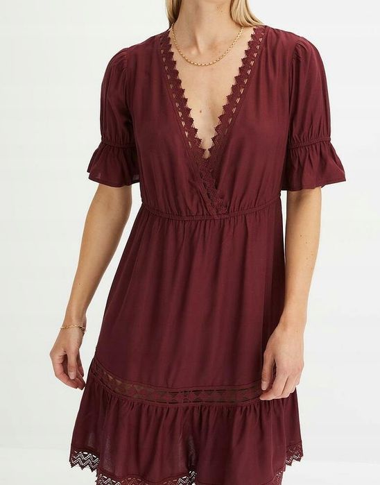 B.P.C sukienka z koronką bordowa r.48