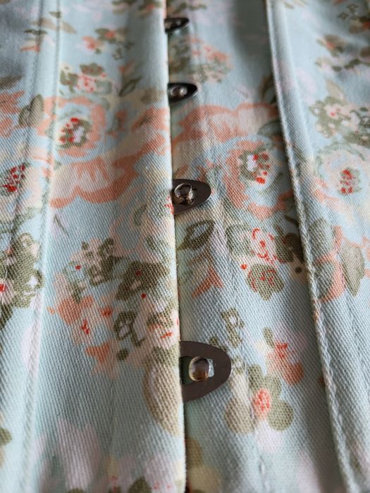 Квітчатий корсет на кісточках