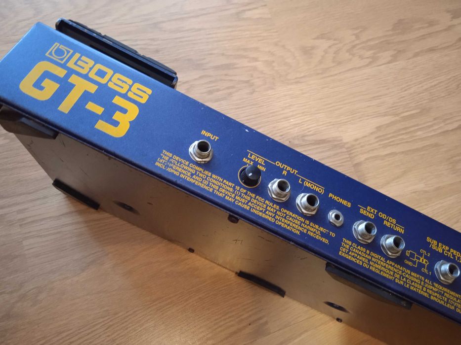 Multiefekt gitarowy BOSS GT 3 COSM