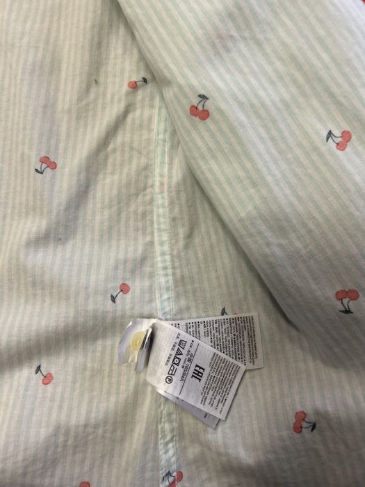 Сорочка з вишнями в смужку Gap 36р