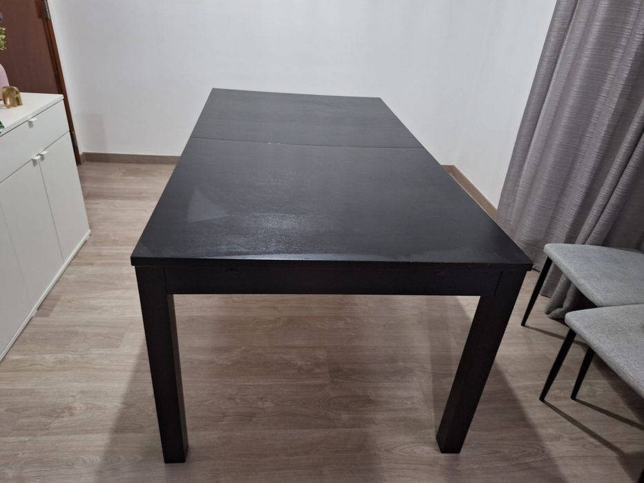 Mesa de sala de jantar