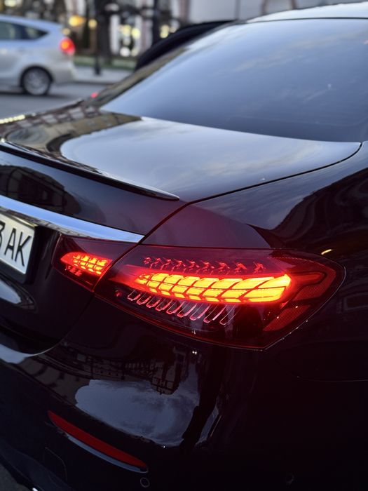 Mercedes-Benz E350 2022