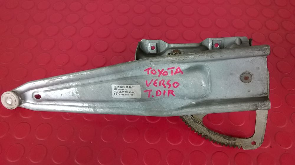 Elevador Vidros Trás Direito 69830-0F030 - TOYOTA VERSO