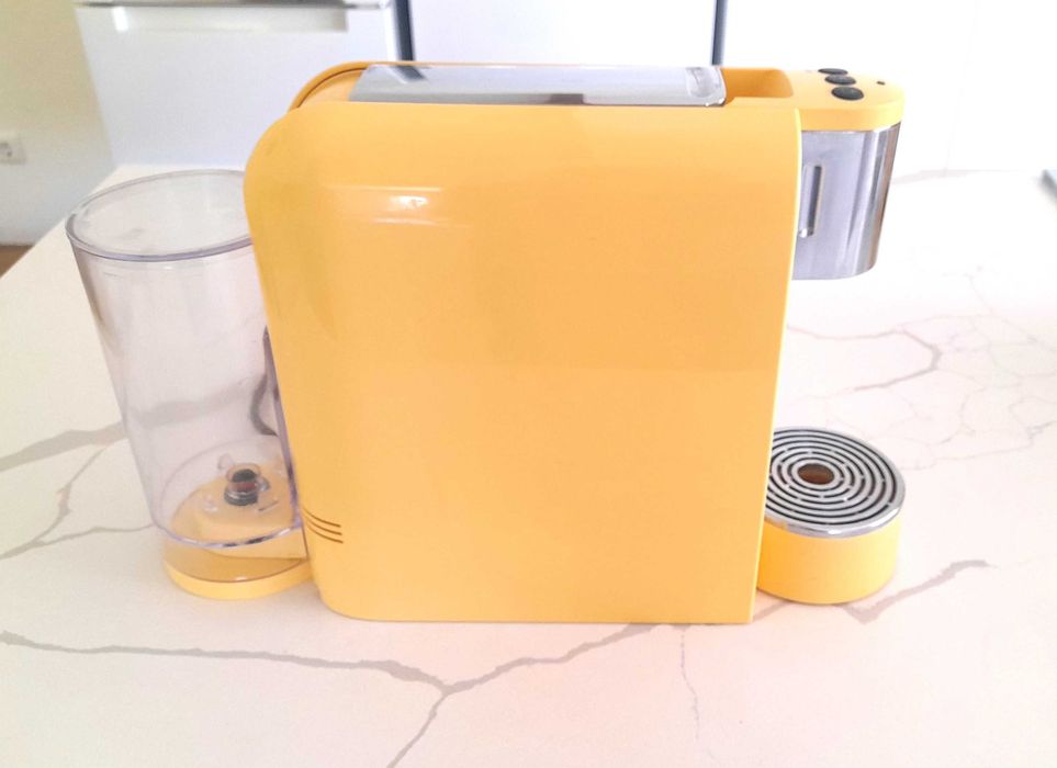 Máquina de Café Specialista Pingo Doce edição limitada amarela