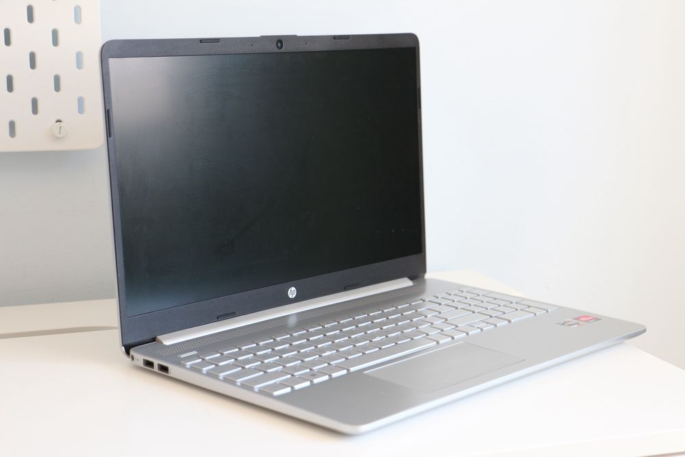 Laptop HP 15s-eq2xxx – Ryzen 7 • 16GB RAM • SSD 512GB