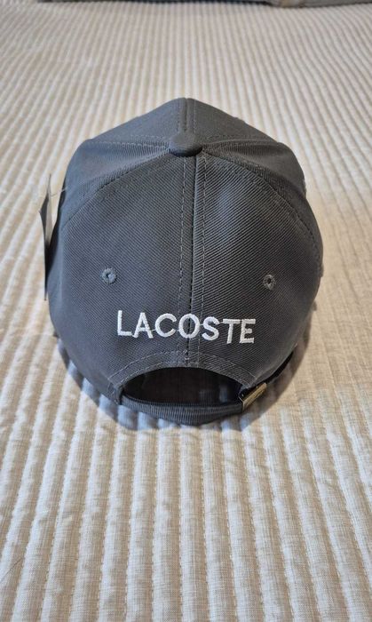 Boné Lacoste - cinza - novo