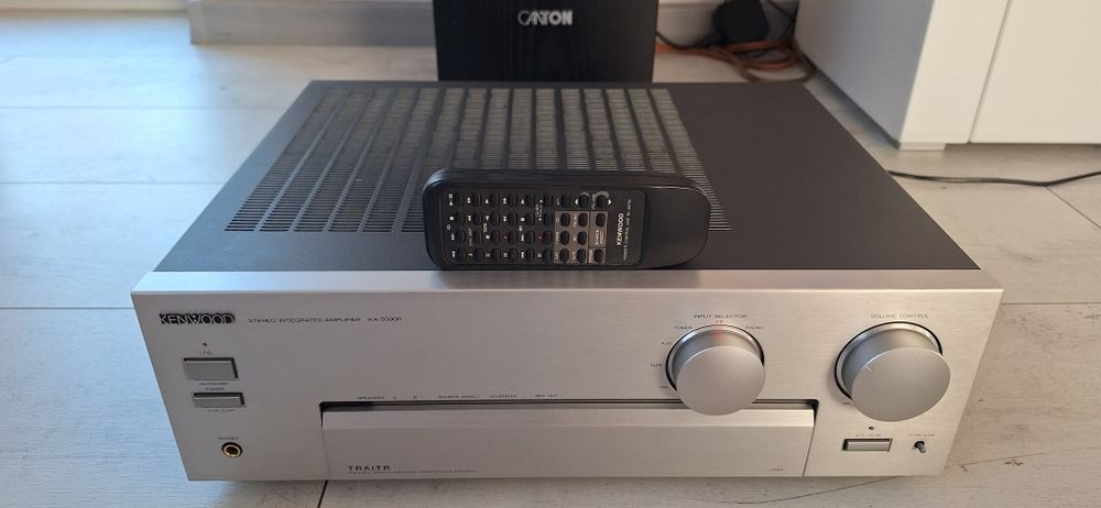 Wzmacniacz KENWOOD KA-5090R  2x90W dynamika 105 db dampfing factor 250